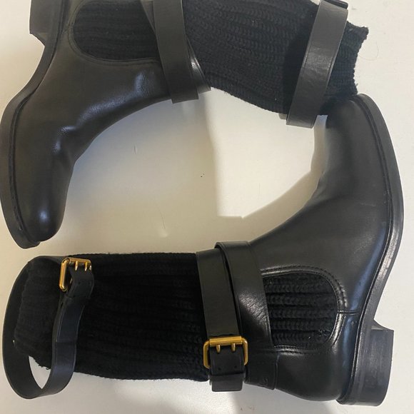 Authentic Gucci Combat Boots (38) - Knit Style Top with Leather/Gold Buckles - Picture 4 of 9